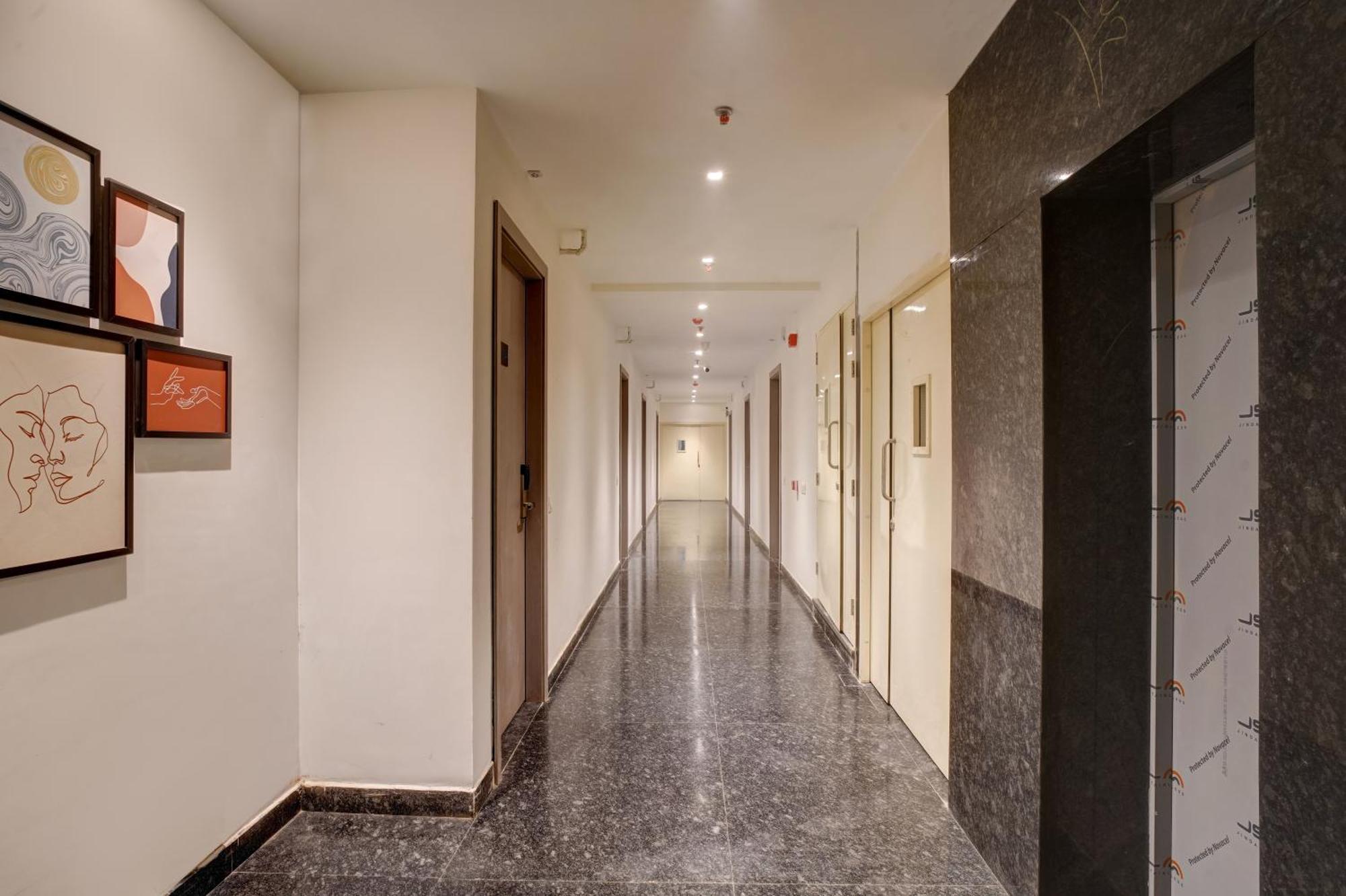 Hotel Iva Premium Delhi Airport With Airport Drop Nowe Delhi Zewnętrze zdjęcie
